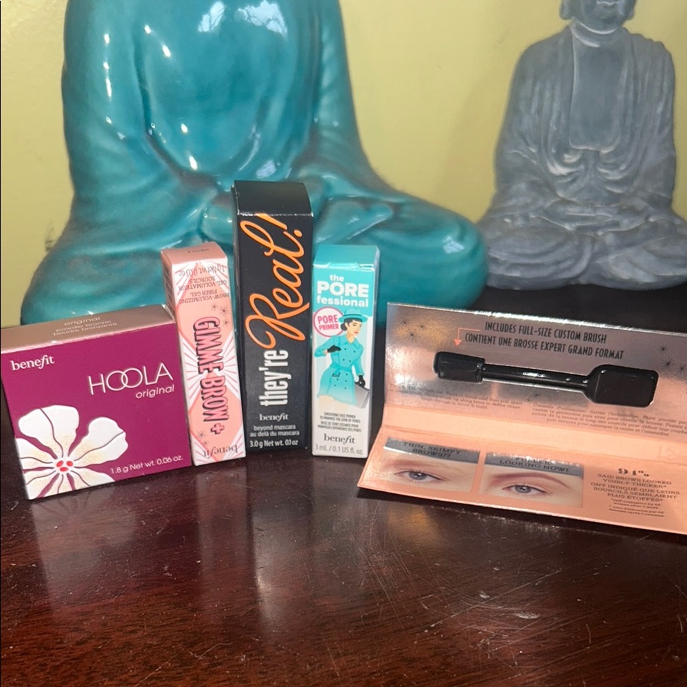 Benefit Cosmetics Beauty Essentials Set